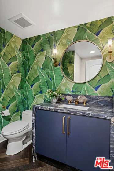 718 N Croft Avenue #201 photo 20