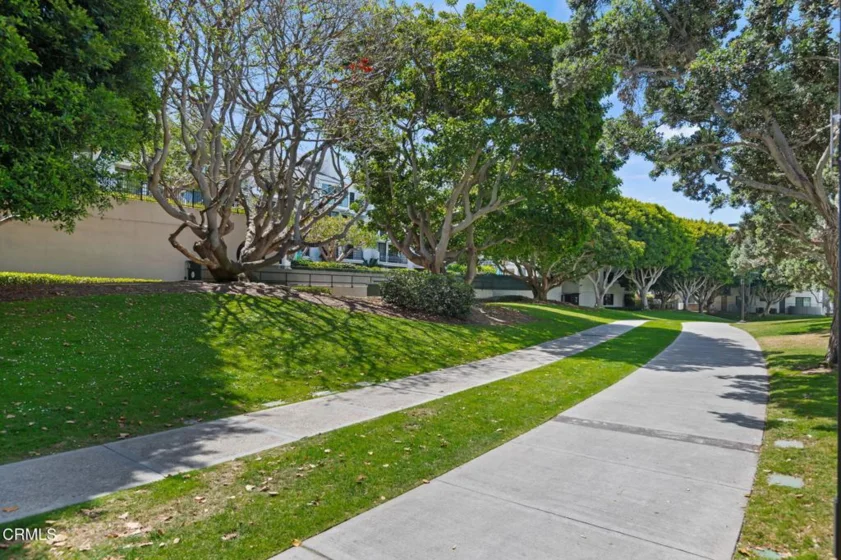 2920 Neilson Way #304 photo 28