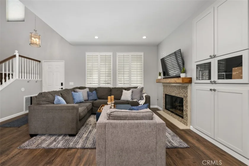 136 Woodcrest Lane photo 8