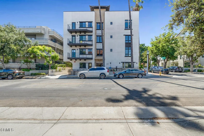 139 S Oak Knoll Avenue #101 photo 7