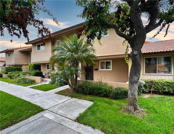 10549 Carrotwood Way photo 1