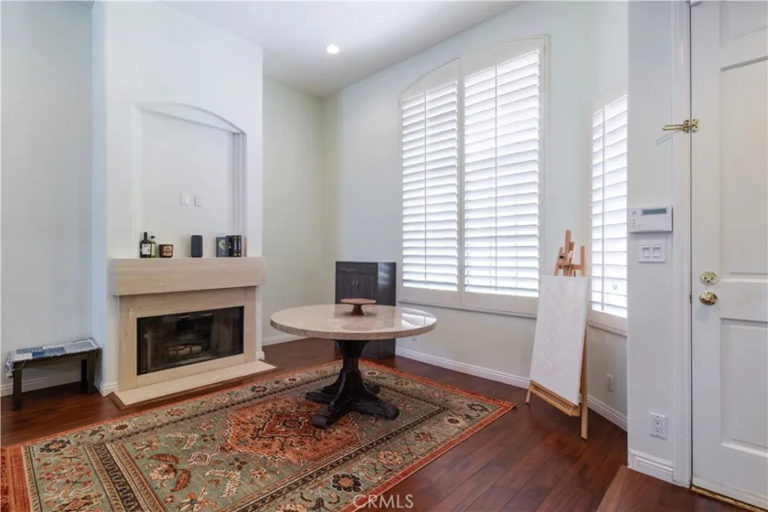 813 N Martel Avenue #2 photo 19