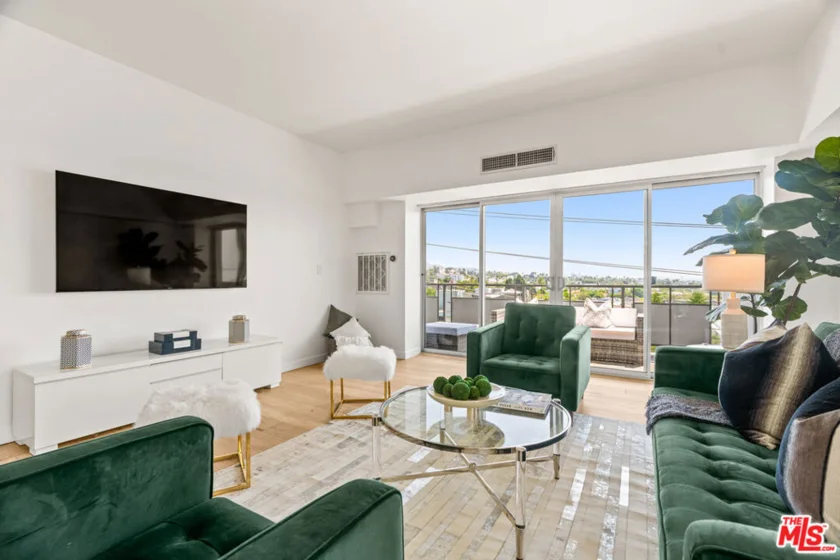 1155 N La Cienega Boulevard #508 photo 2