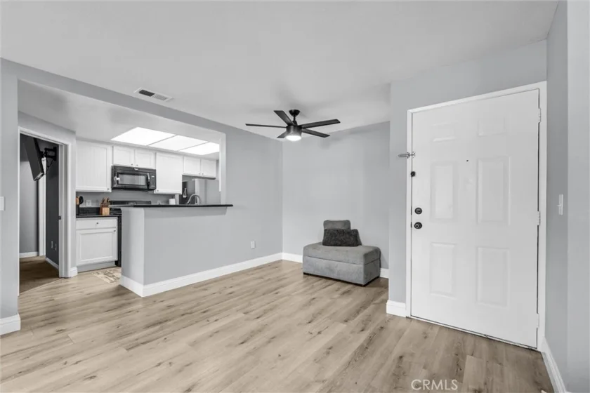 16377 Lakeshore #2B photo 6