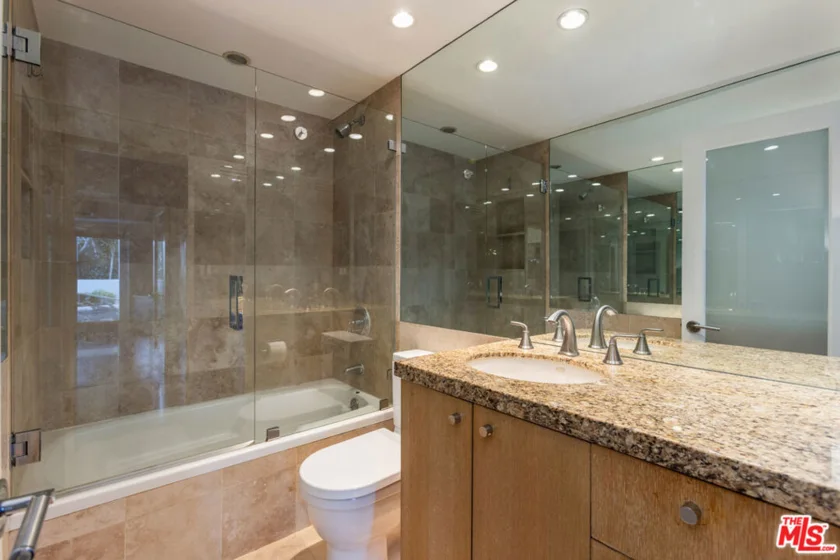 1155 N La Cienega Boulevard #110 photo 26