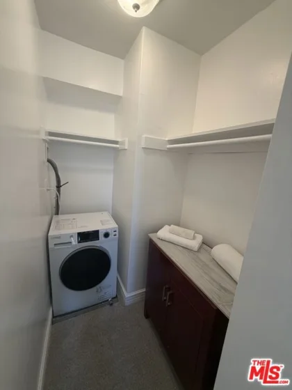 1328 Havenhurst Drive #202 photo 23