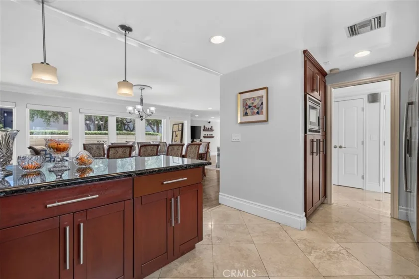 610 S Orange Grove Boulevard #5 photo 18