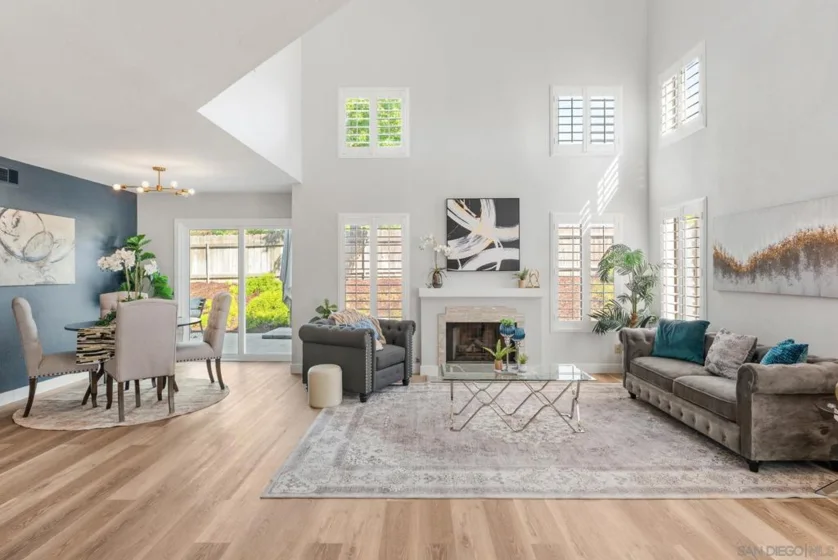 8395 Suntree Place photo 38
