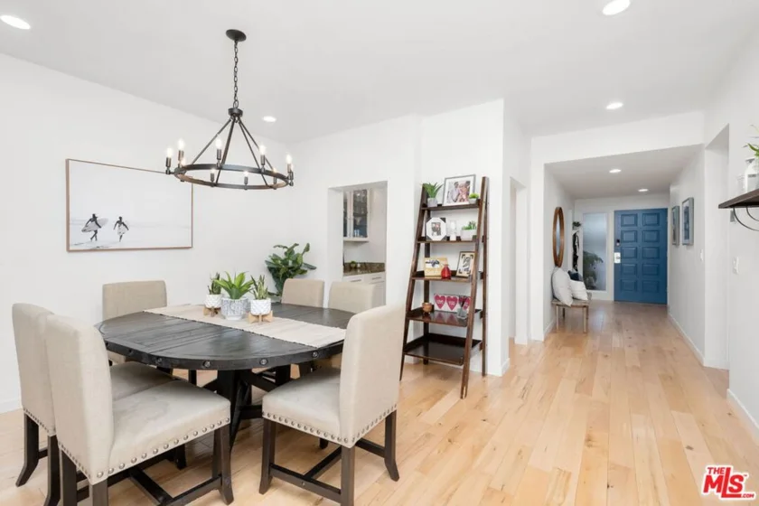 4338 Redwood Avenue #B213 photo 4