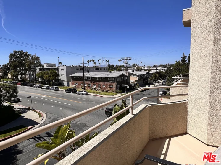 13920 Moorpark Street #308 photo 28