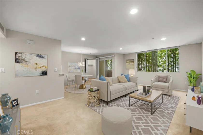 4501 Cedros #220 photo 1