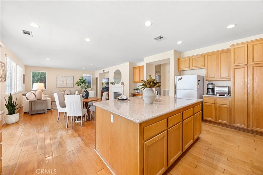 39879 Camden Court photo 19