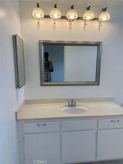 17800 Burbank #204 photo 11
