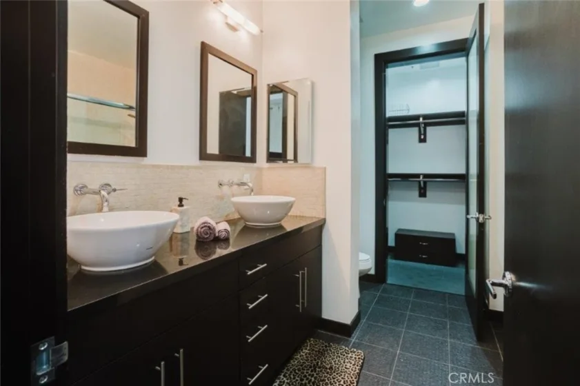 655 S Hope Street #606 photo 30
