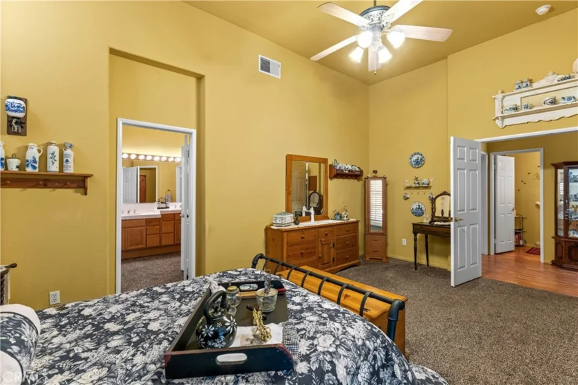 40145 Colony photo 9