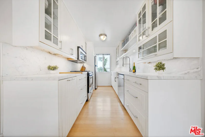 2141 S Bentley Avenue #107 photo 4