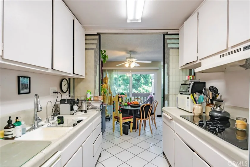 6000 Canterbury Drive #D113 photo 11