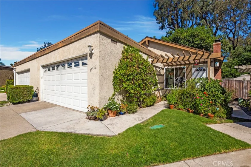 25936 Robin Circle #15 photo 1