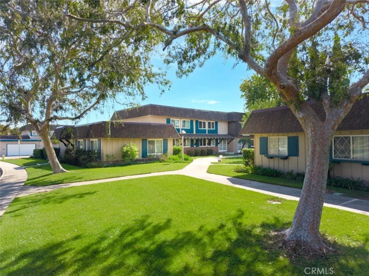 4368 Dina Court photo 4