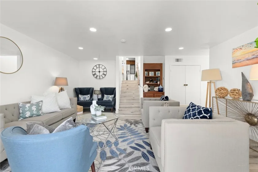 13461 Whittier Lane photo 1