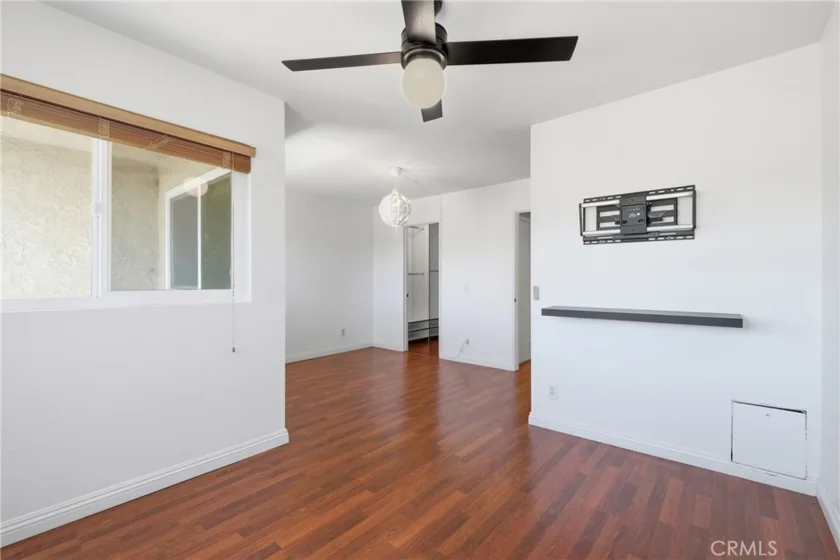 54 Oval Road photo 18