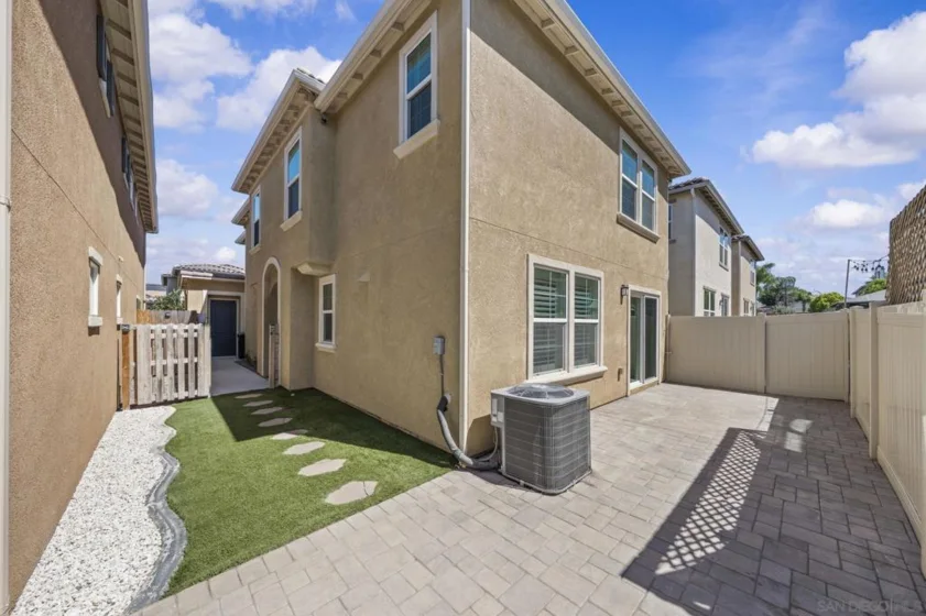 41917 Zafra Street photo 48
