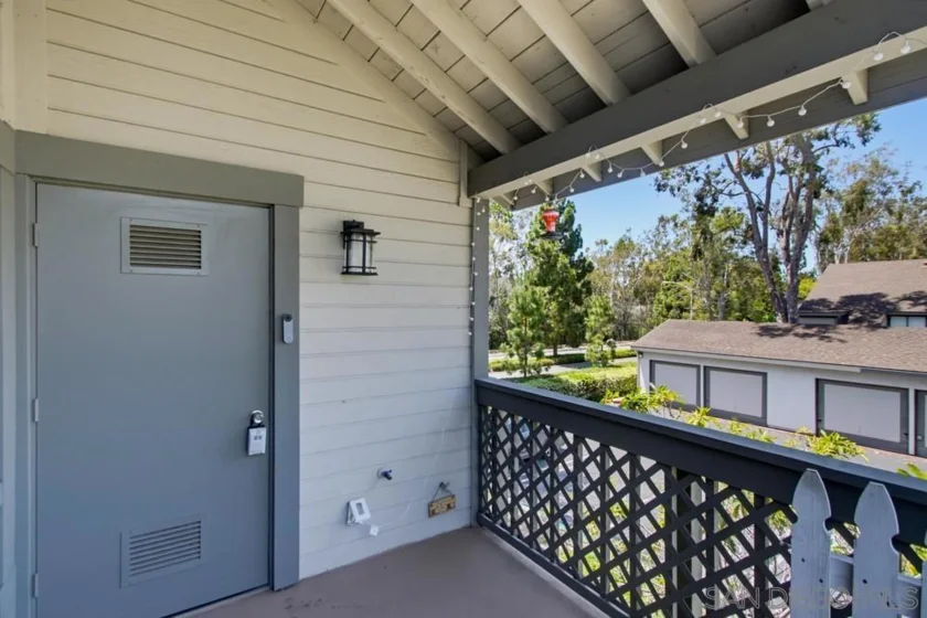 1965 Wellington Lane #2 photo 3