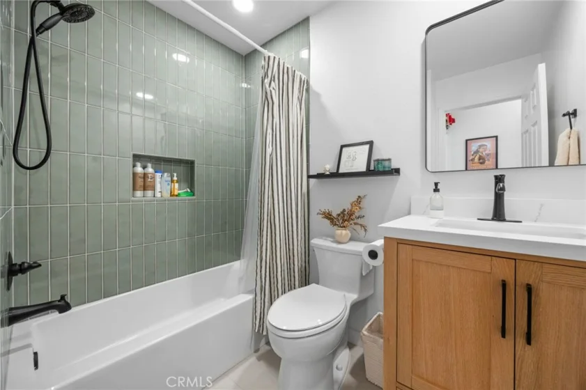 7841 Essex Drive #202 photo 31