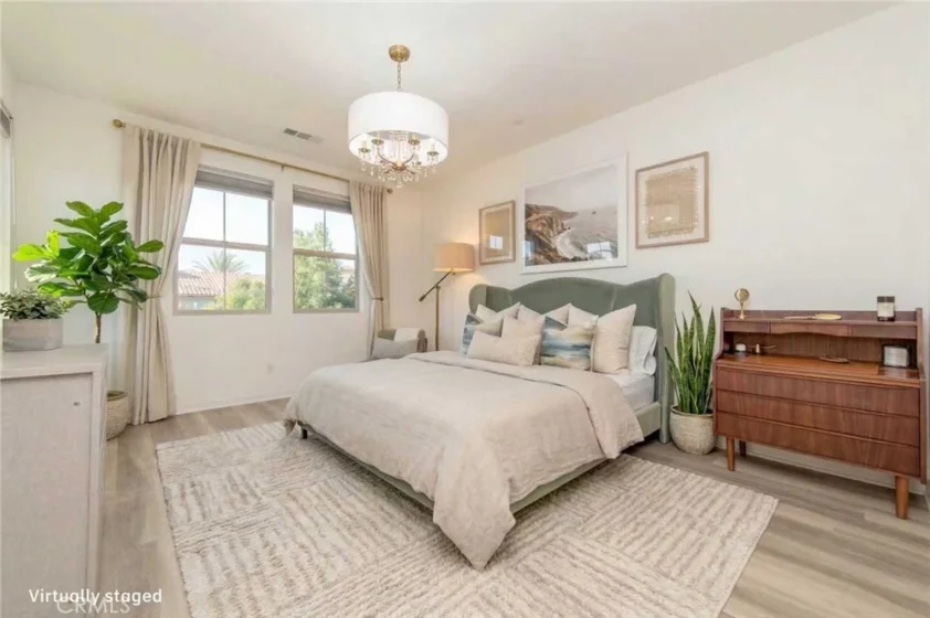 192 Finch photo 30