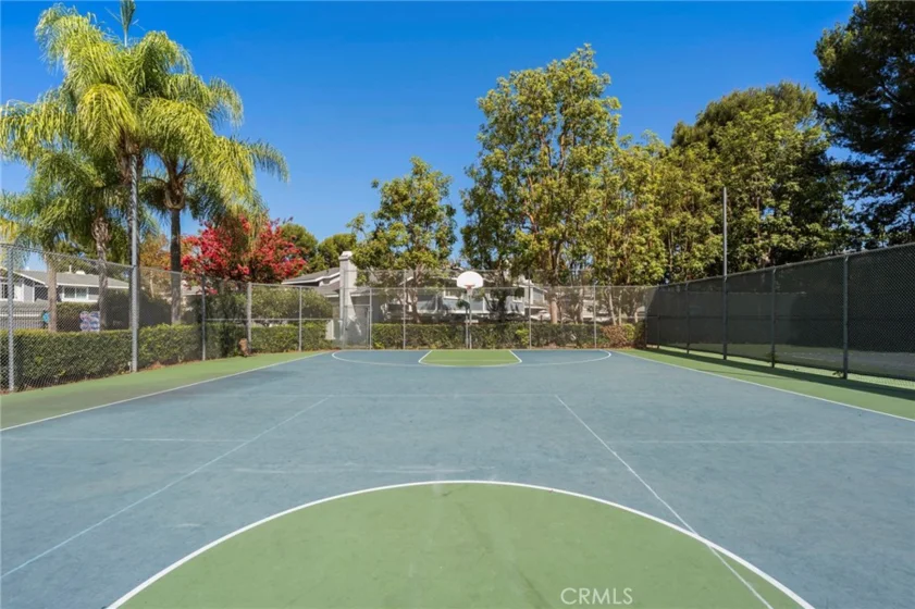 22262 Summit Hill photo 44
