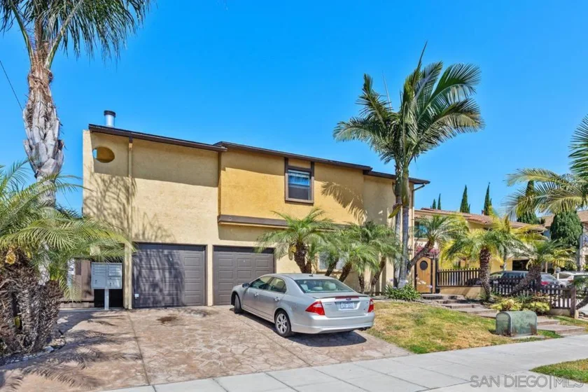 4046 Iowa Street #1 photo 1