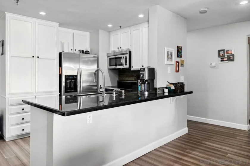 5605 Friars #308 photo 2