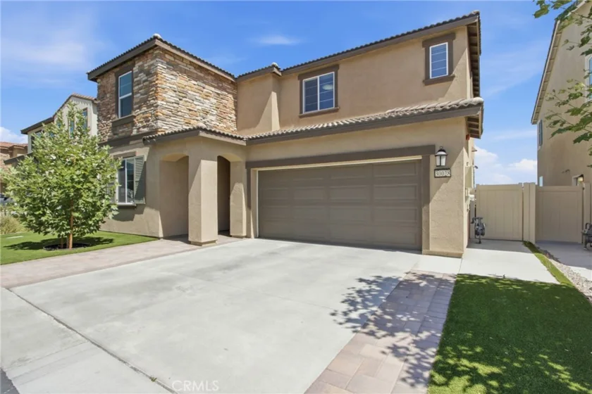 30028 Arroyo Springs photo 2