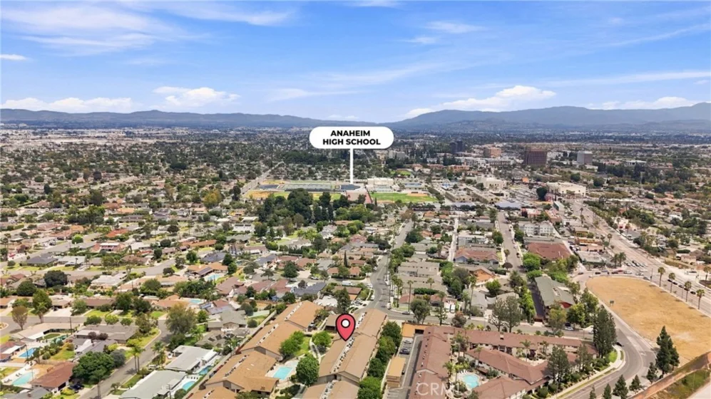 278 N Wilshire #108 photo 32
