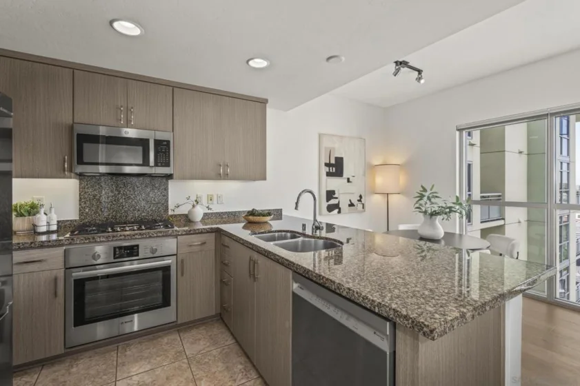 3812 Park #501 photo 6