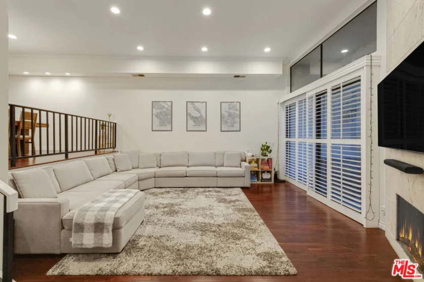 5215 White Oak Avenue #2 photo 28