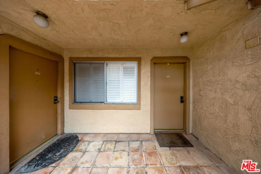 2141 S Bentley Avenue #107 photo 15
