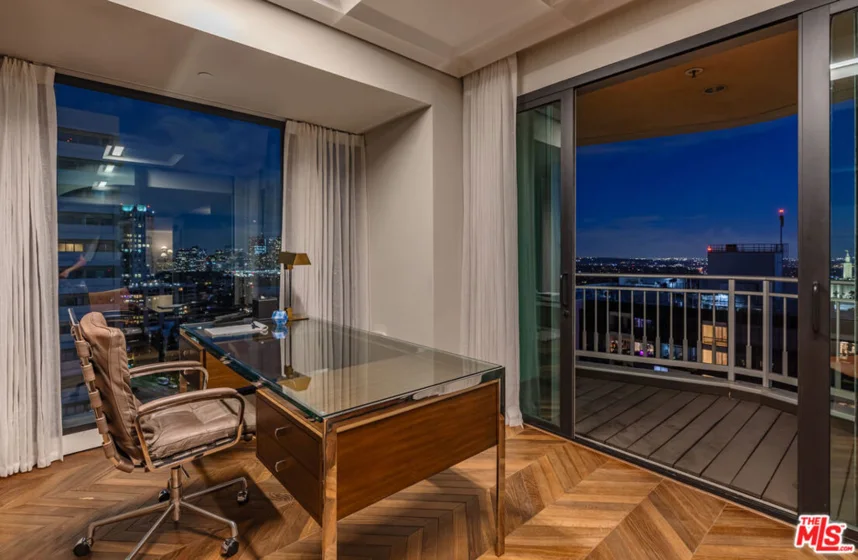 10727 Wilshire Boulevard #1805 photo 30