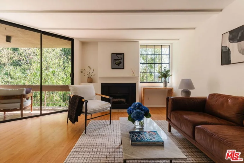 750 N Kings Road #315 photo 1
