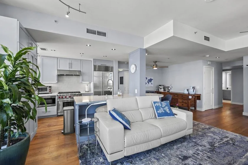 700 W E Street #2903 photo 9