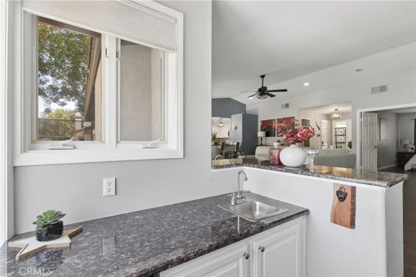 38321 Oaktree photo 17