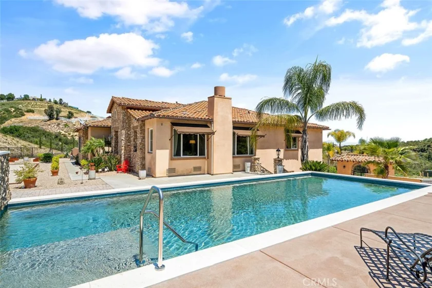 36505 Calle De Lobo photo 2