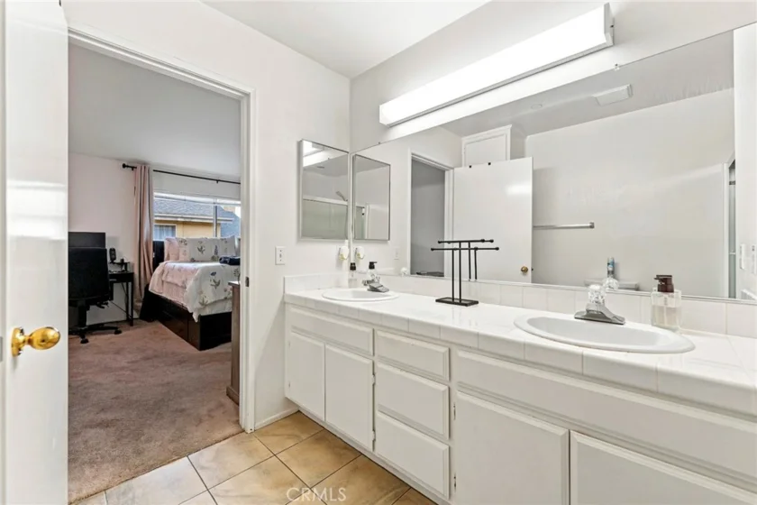 13421 Hubbard St #103 photo 24