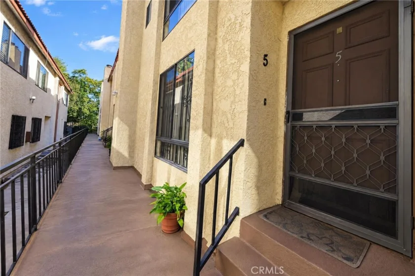 626 S 6th Street #5 photo 1