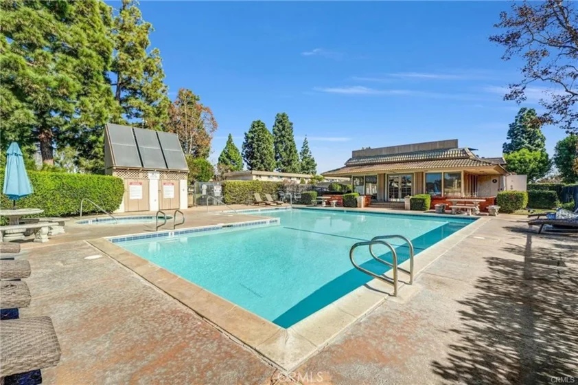12942 Newhope photo 16