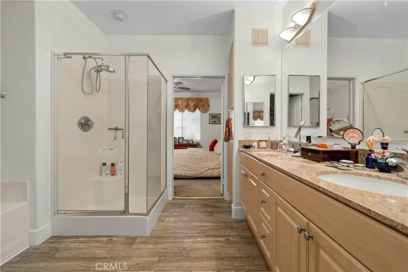 2408 Watermarke Place photo 20