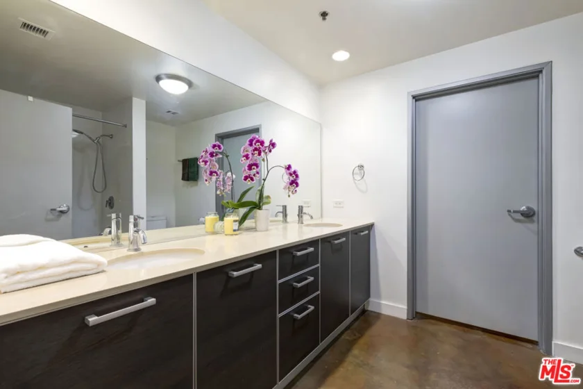 645 W 9th Street #240 photo 7