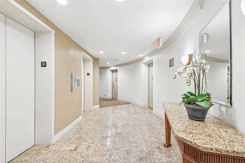 700 E Ocean Boulevard #1208 photo 41