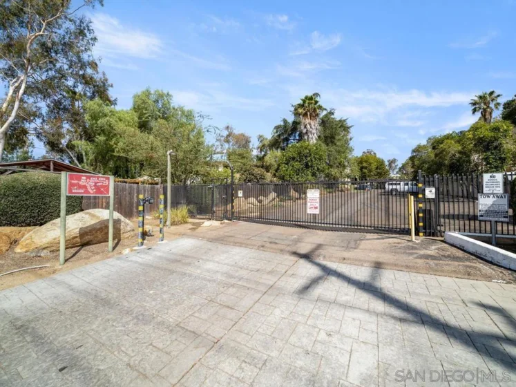 830 W Lincoln Avenue #174 photo 2