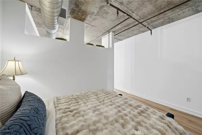 645 W 9th Street #424 photo 6